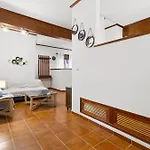 Spitatsi - House With Yard Holiday home *