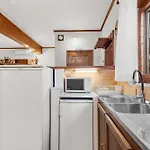 Spitatsi - House With Yard * חאניה