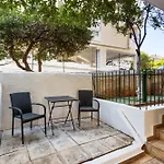 Spitatsi - House With Yard בית נופש חאניה