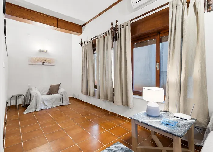 Spitatsi - With Yard Vakantiehuis Chania (Crete)